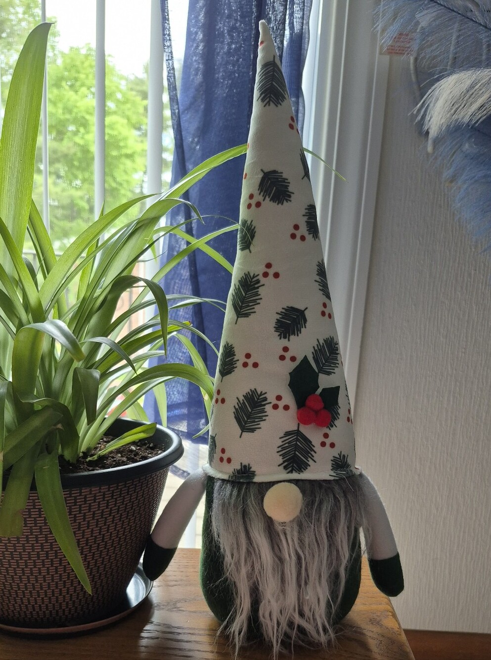 Holiday Gnome Plush Décor in White  With Holly Berries. NEW W/O TAGS
